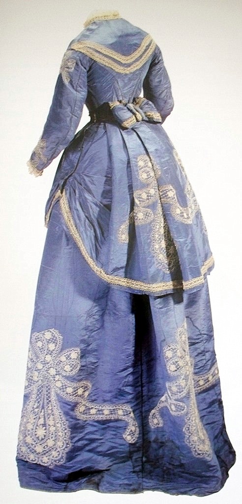 40 imágenes de vestidos de damas antiguas de la época colonial para fiestas  patrias
