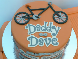 apatorta con bicicleta para día del padre tazzy cakes com